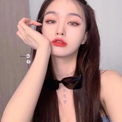 小男友藏不住了